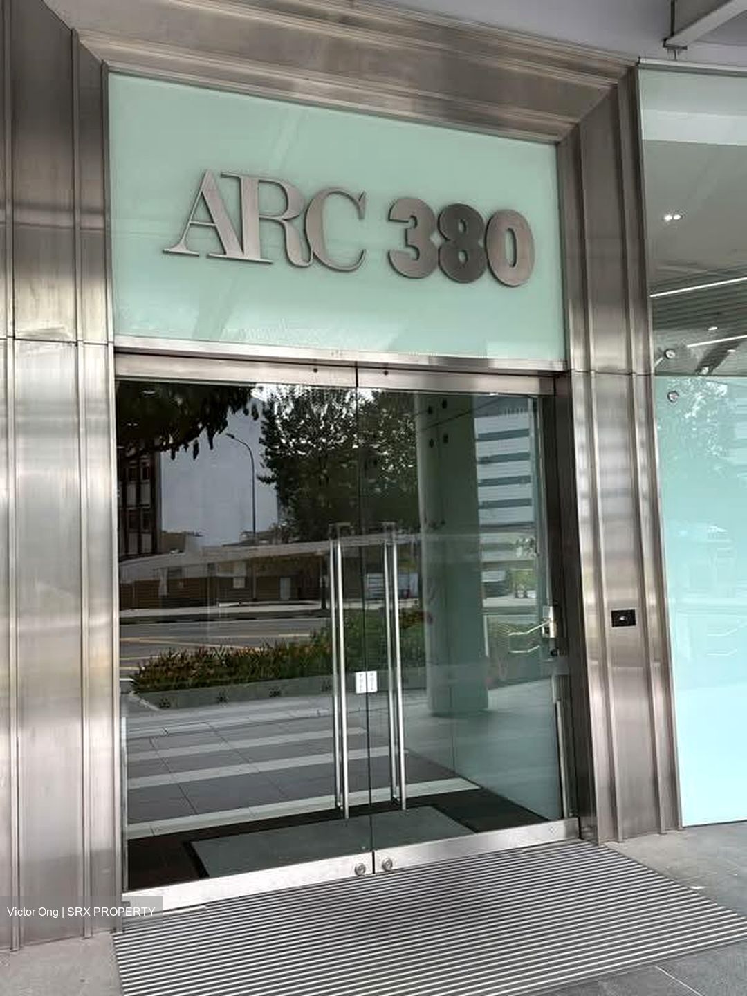 Arc 380 (D8), Office #554259941